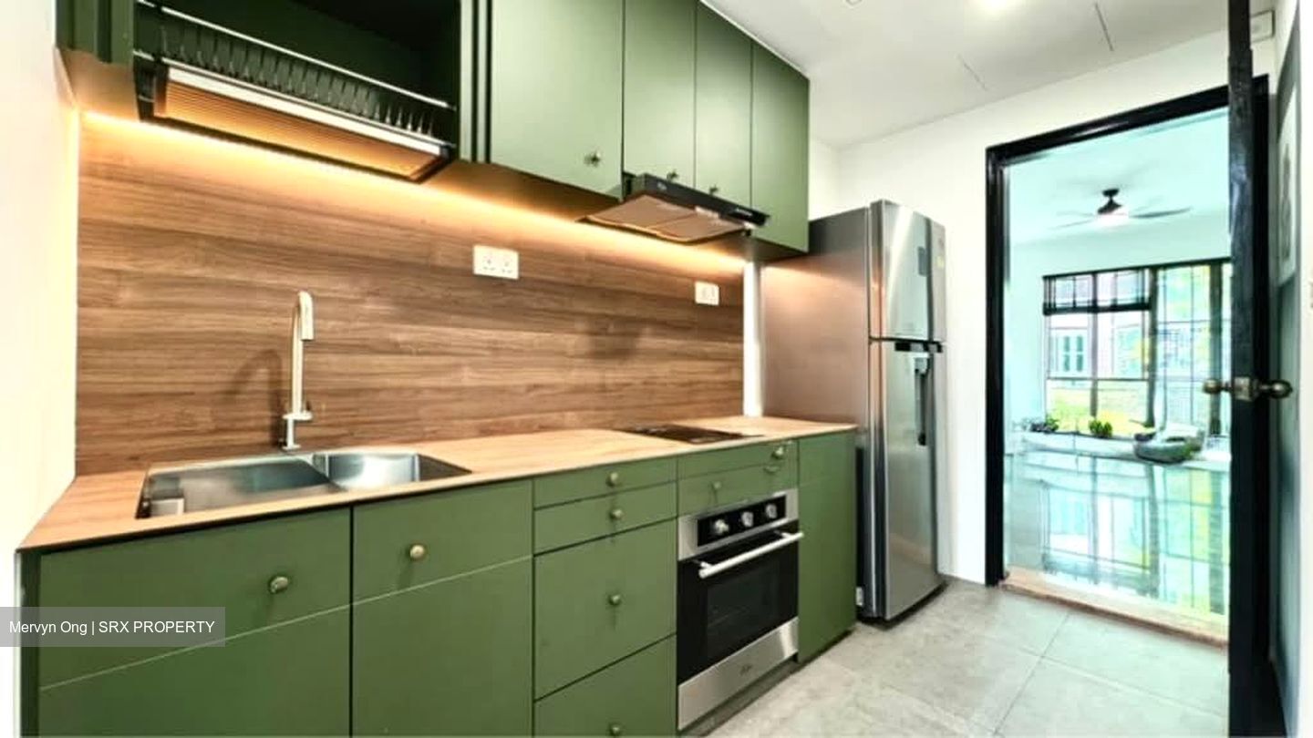 Landbay Condominium (D16), Condominium #566480341